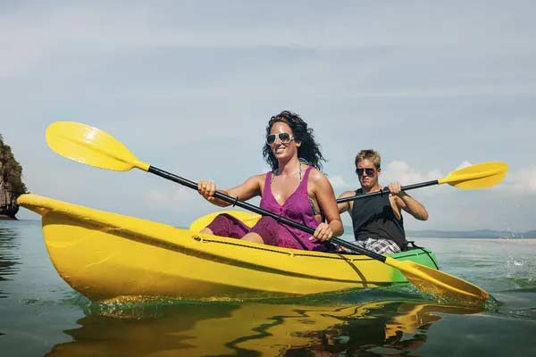 When Is the Best Time to Buy a Kayak
